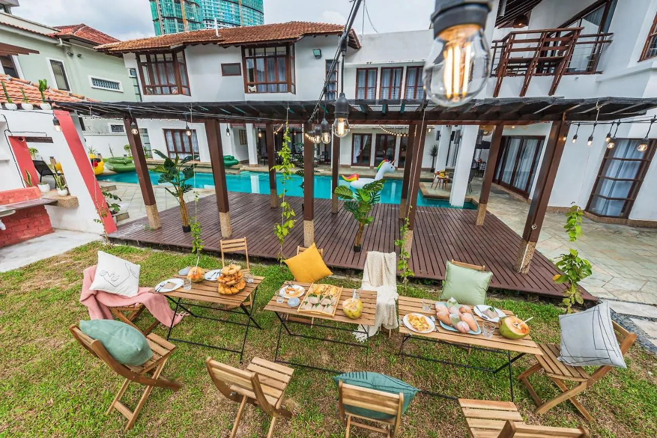 Tropical Bliss Luxe 5Br 30Pax Private Pool Villa Kl By Verano Kuala Lumpur 0*,  Malajsie