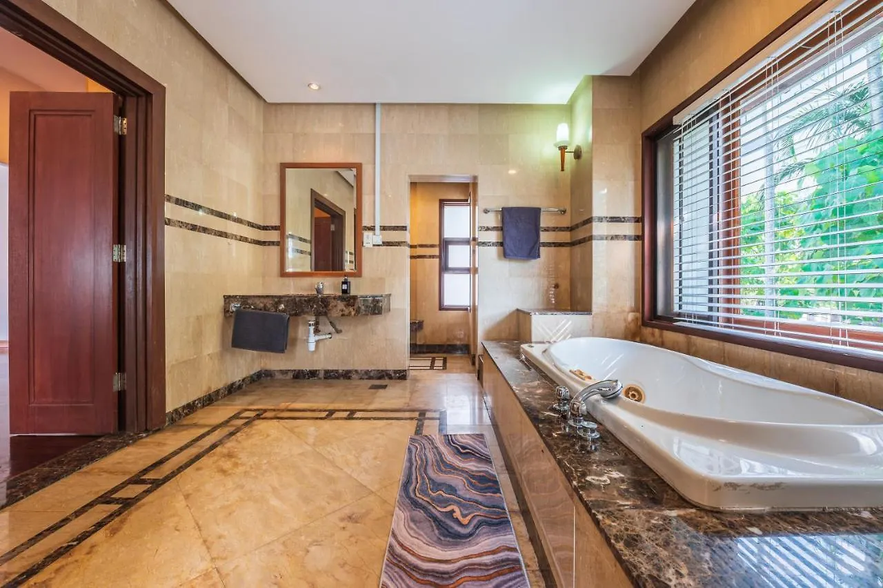 Tropical Bliss Luxe 5Br 30Pax Private Pool Villa Kl By Verano Kuala Lumpur