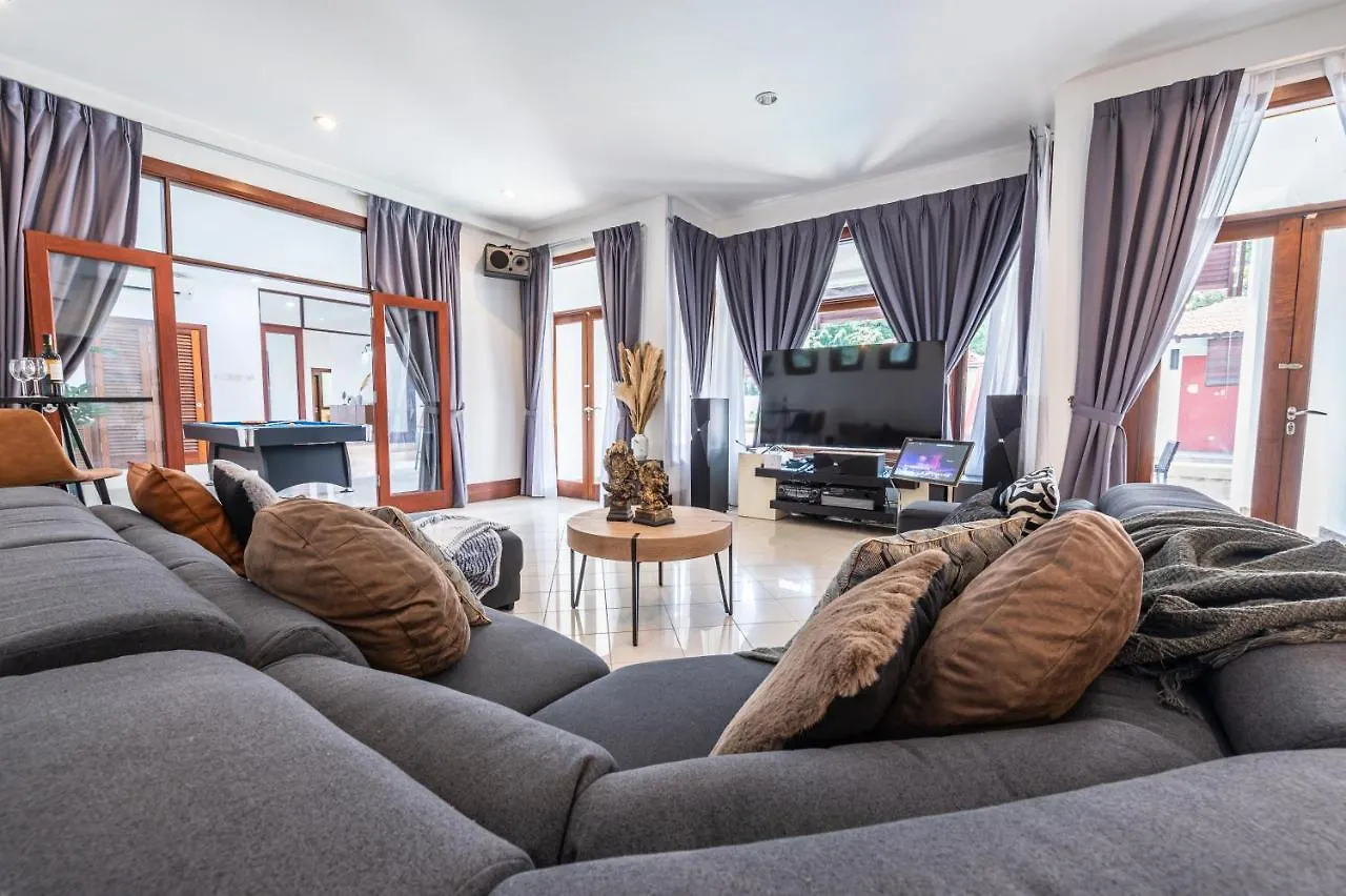 Tropical Bliss Luxe 5Br 30Pax Private Pool Villa Kl By Verano Kuala Lumpur